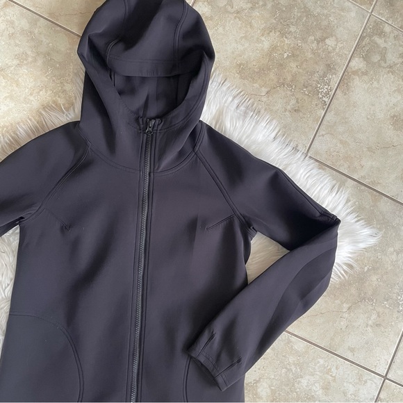 Lululemon RepelShell Jacket - Picture 2 of 9